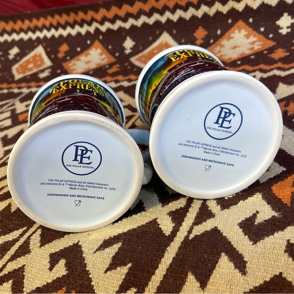 Warner Brothers The Polar Express Set of 2 Christmas 3D Coffee Cocoa Mugs Cups - Picture 7 of 8